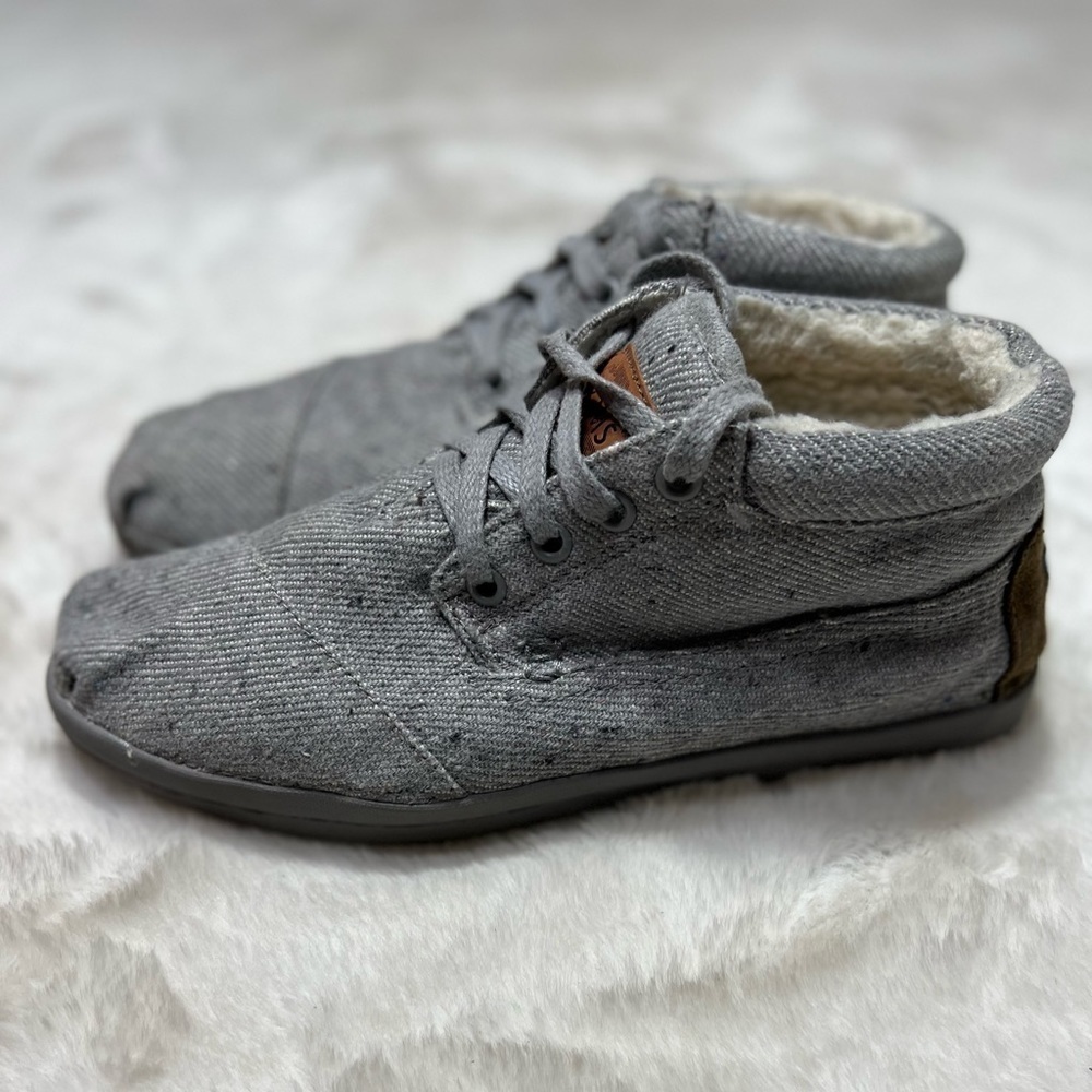 Toms grey wool fleck fleece boot womens size 8